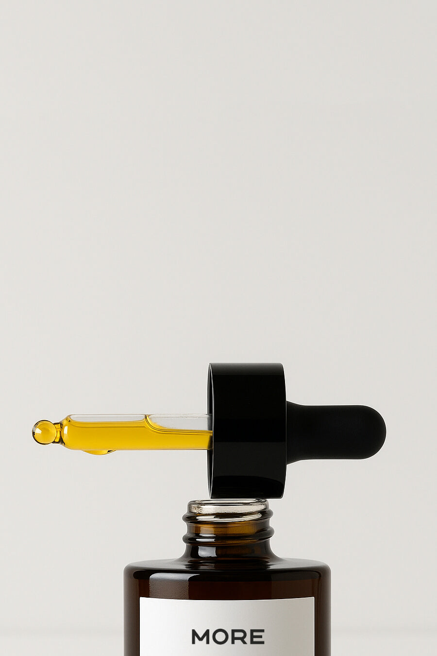 Biologische rozenbottel olie pipet