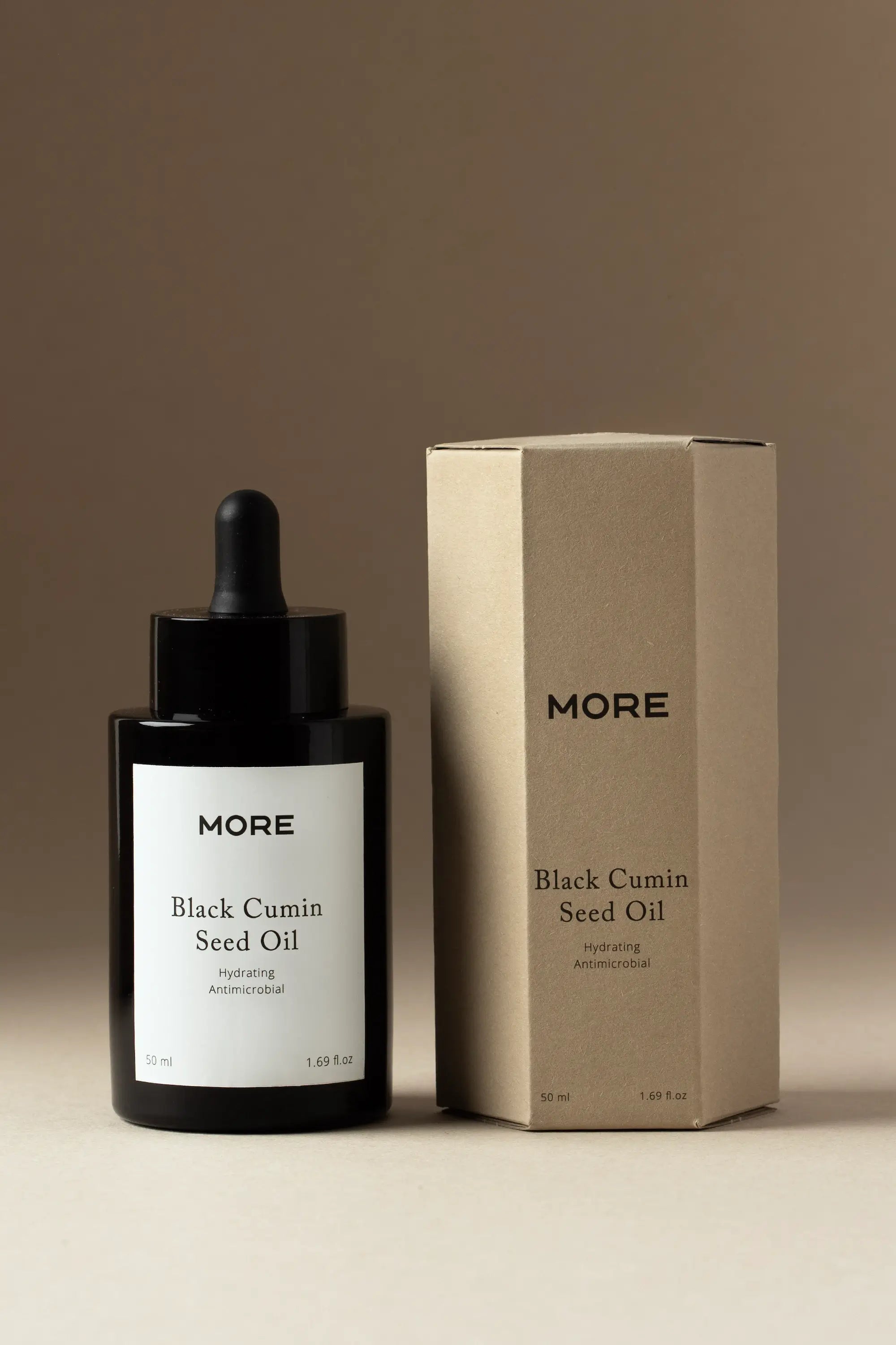 Biologische zwarte komijnzaadolie 50 ml van More Natural met verpakking
