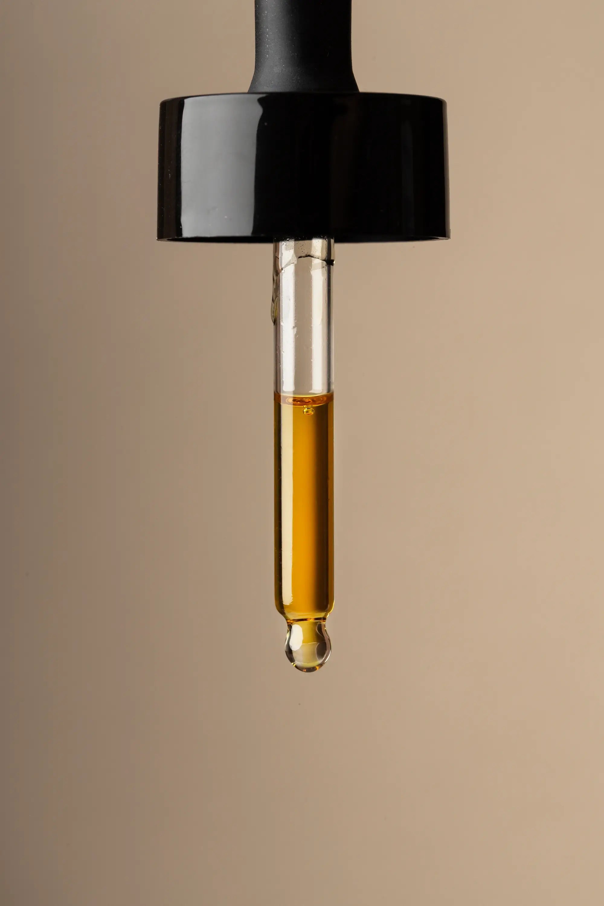 Pipet met biologische zwarte komijnzaadolie van More Natural